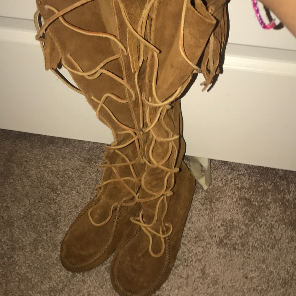Minnetonka Moccasin Boots